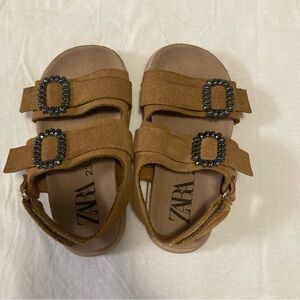 Zara toddler suede sandals in size 23